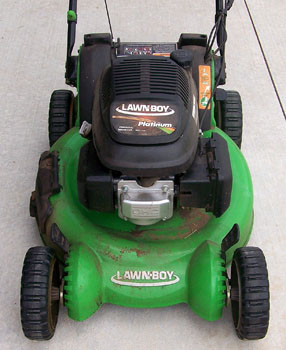 Picture of LawnBoy Platinum 21 Inch Mulching/Rear Bag Convertible Self-propelled Lawnmower: Model 10797